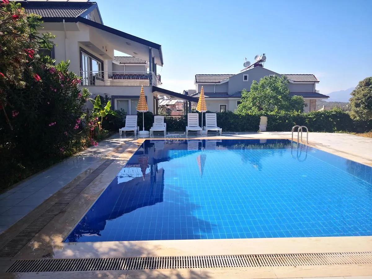 3 Bedrooms Apartment In Oeluedeniz, Ovacik