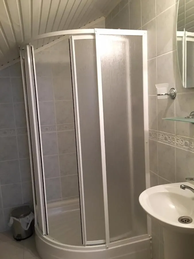 3 Bedrooms Apartment In Oeluedeniz, Ovacik